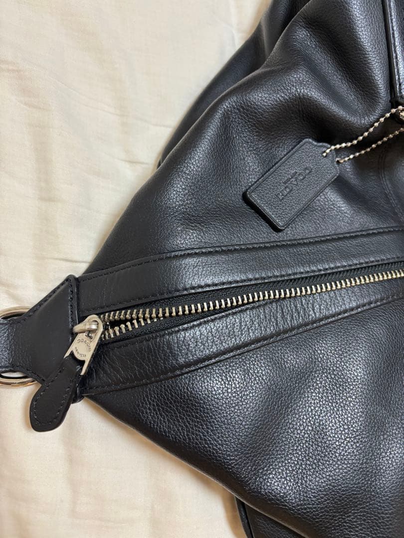 COACH 黒のレザー ボストンバッグ