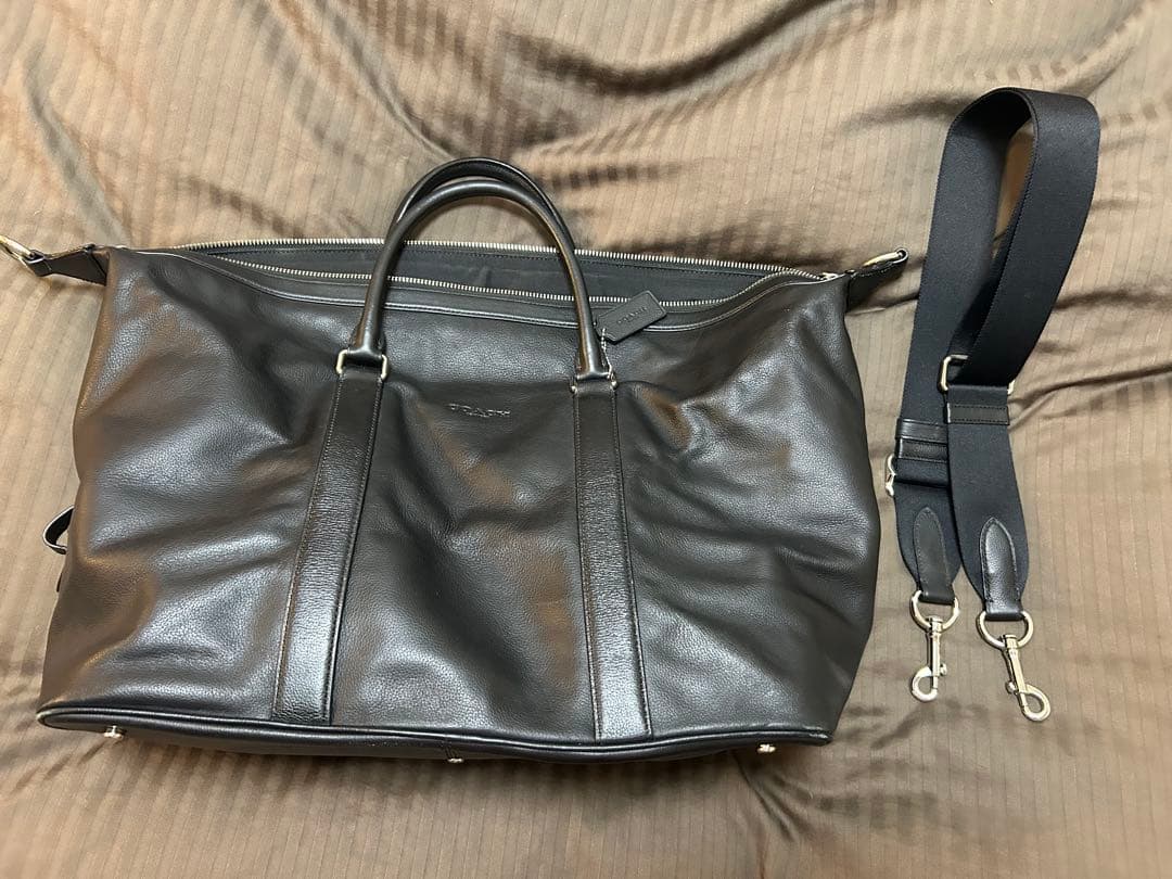 COACH 黒のレザー ボストンバッグ