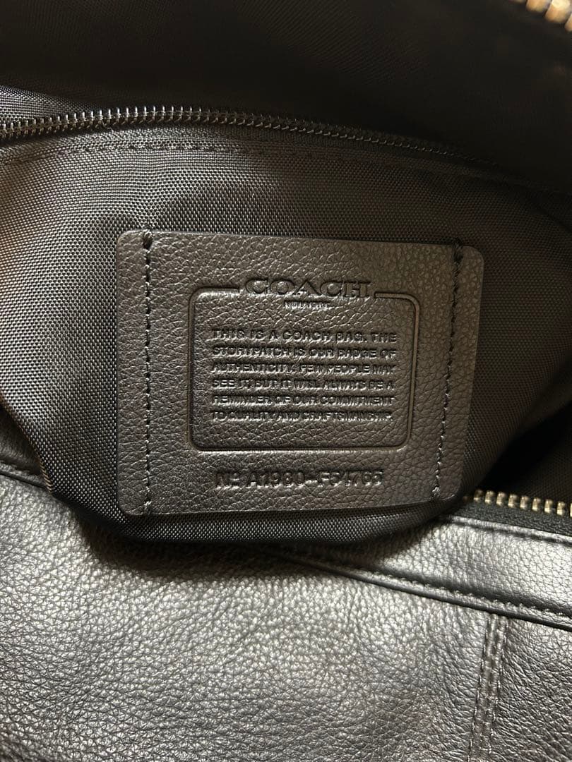 COACH 黒のレザー ボストンバッグ