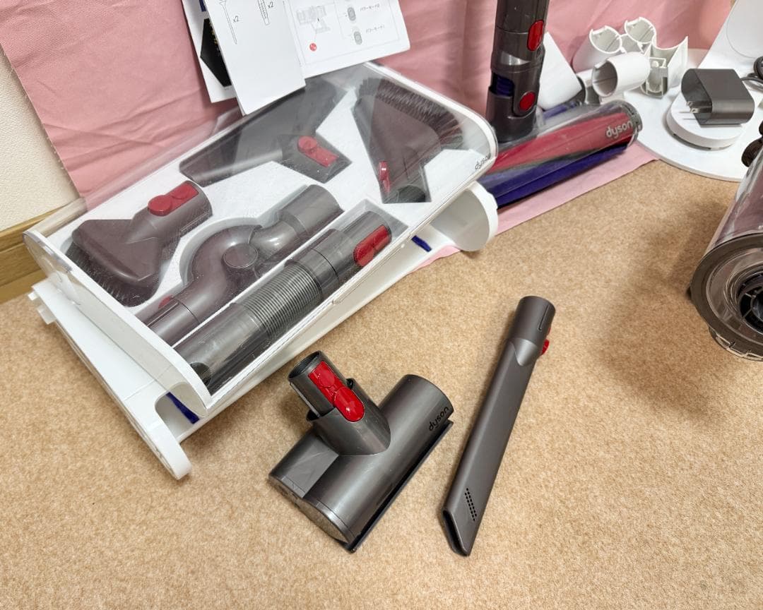 ダイソン SV12 コードレスクリーナー パーツ台付き