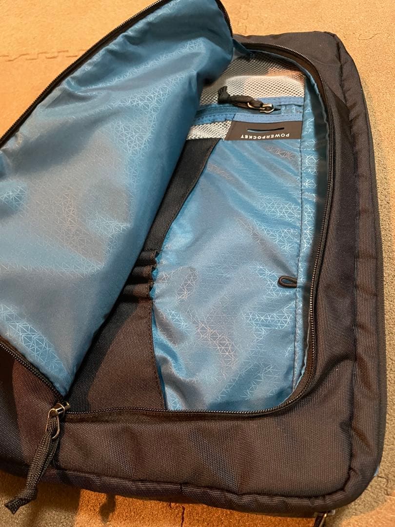 THULE 2way バッグ 黒　40L
