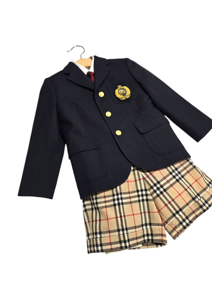 BURBERRY エンブレムジャケット ノバチェック ハーフパンツ ネクタイ等