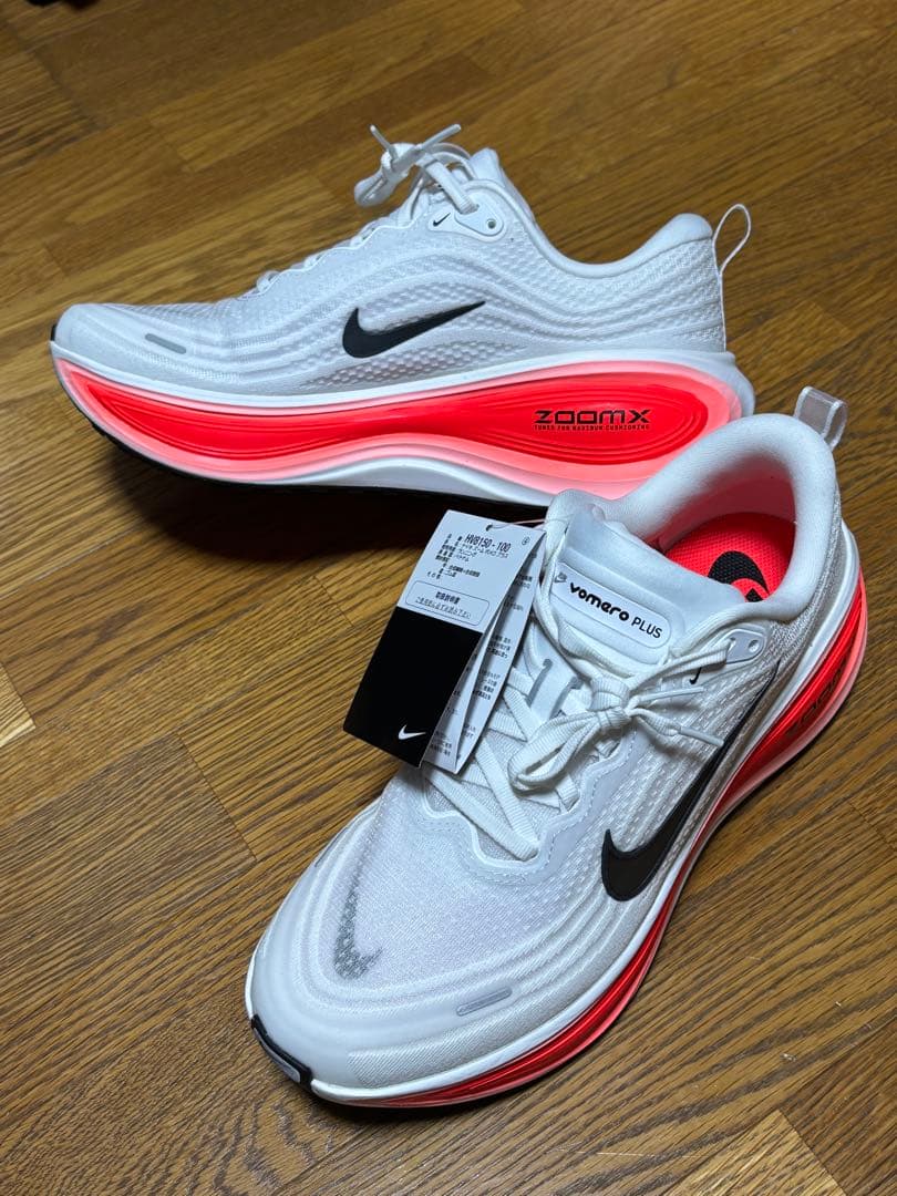 【新品】ナイキ ズーム ボメロプラス 28cm HV8150-100