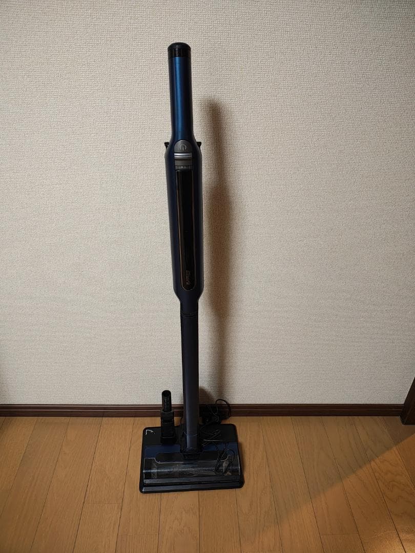 シャーク★コードレスクリーナー★CS301JBM★バッテリーの状態良好★