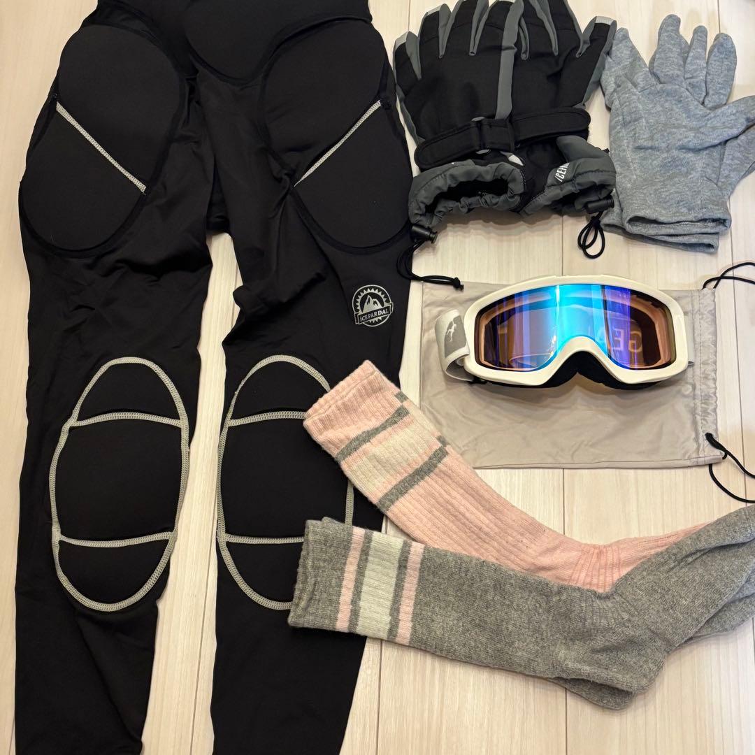 美品早い者勝ち！スノーボードウェア8点セット 女性Mサイズ