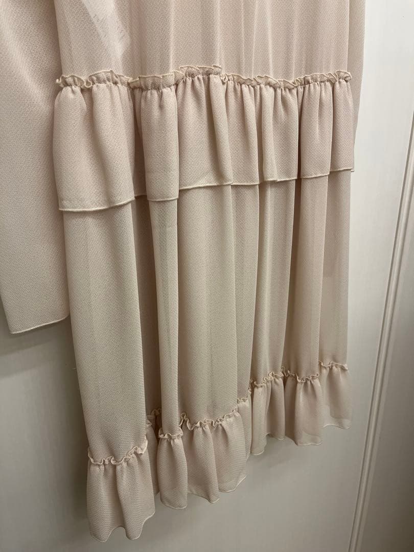 シーバイクロエ　フリル付き　長袖ワンピース　ロングワンピース