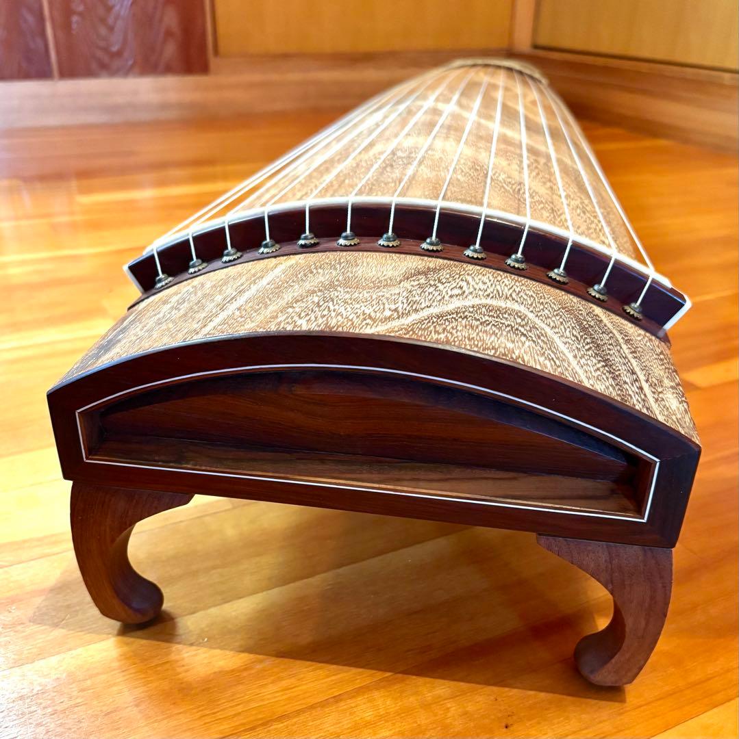 琴 13弦 すだれ彫り 全長185cm