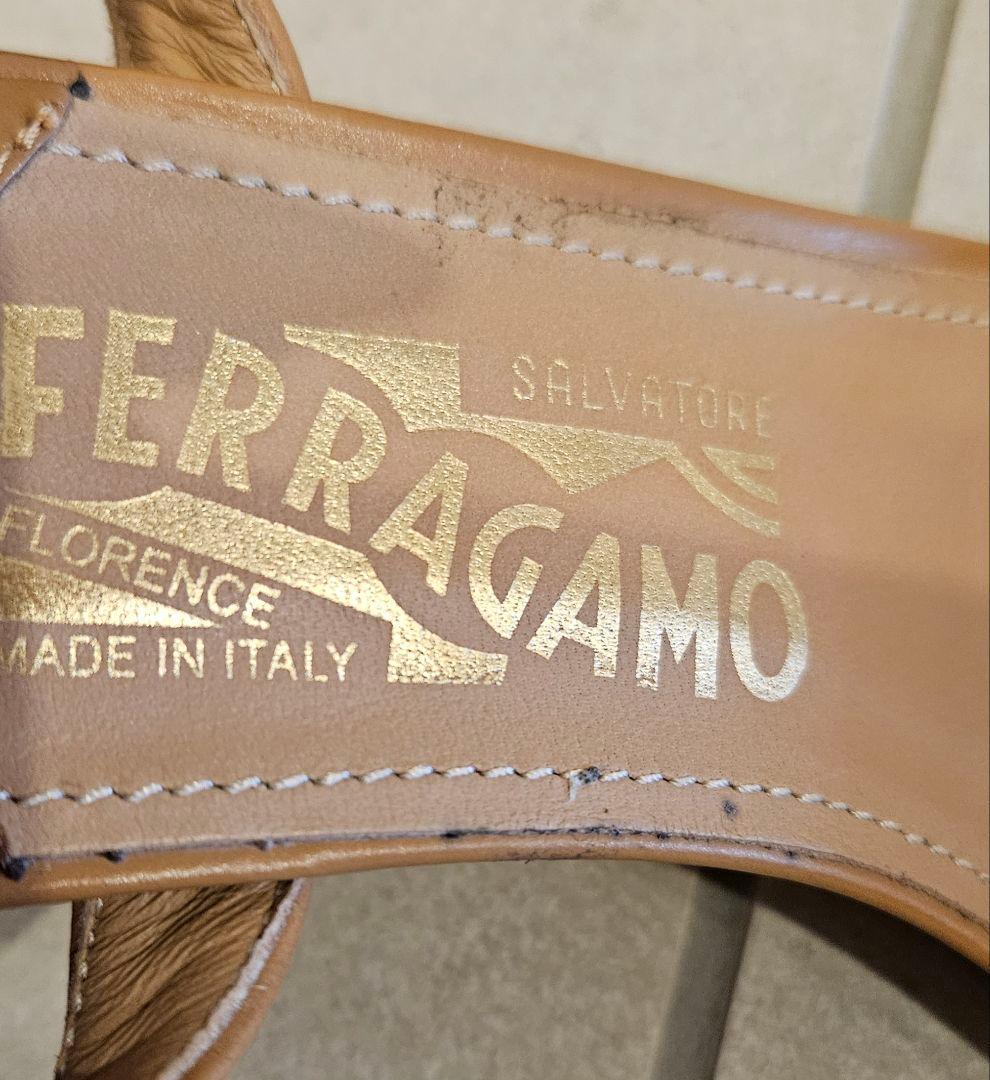 値下げ！フェラガモ Ferragamo　サンダル