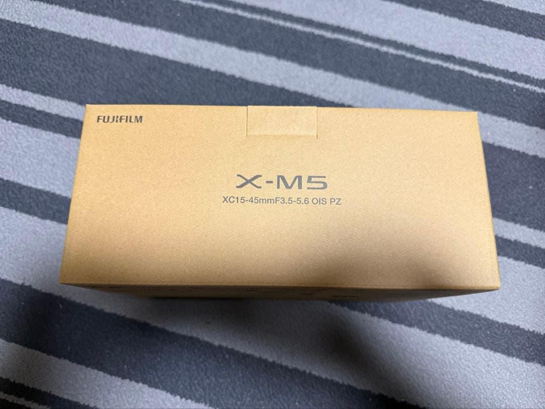 Fujifilm X-M5 15-45mmレンズキット　他おまけ付き