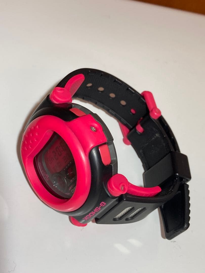 生産終了モデル! G-SHOCK G-001-1BJF ジェイソン（ピンク×黒）