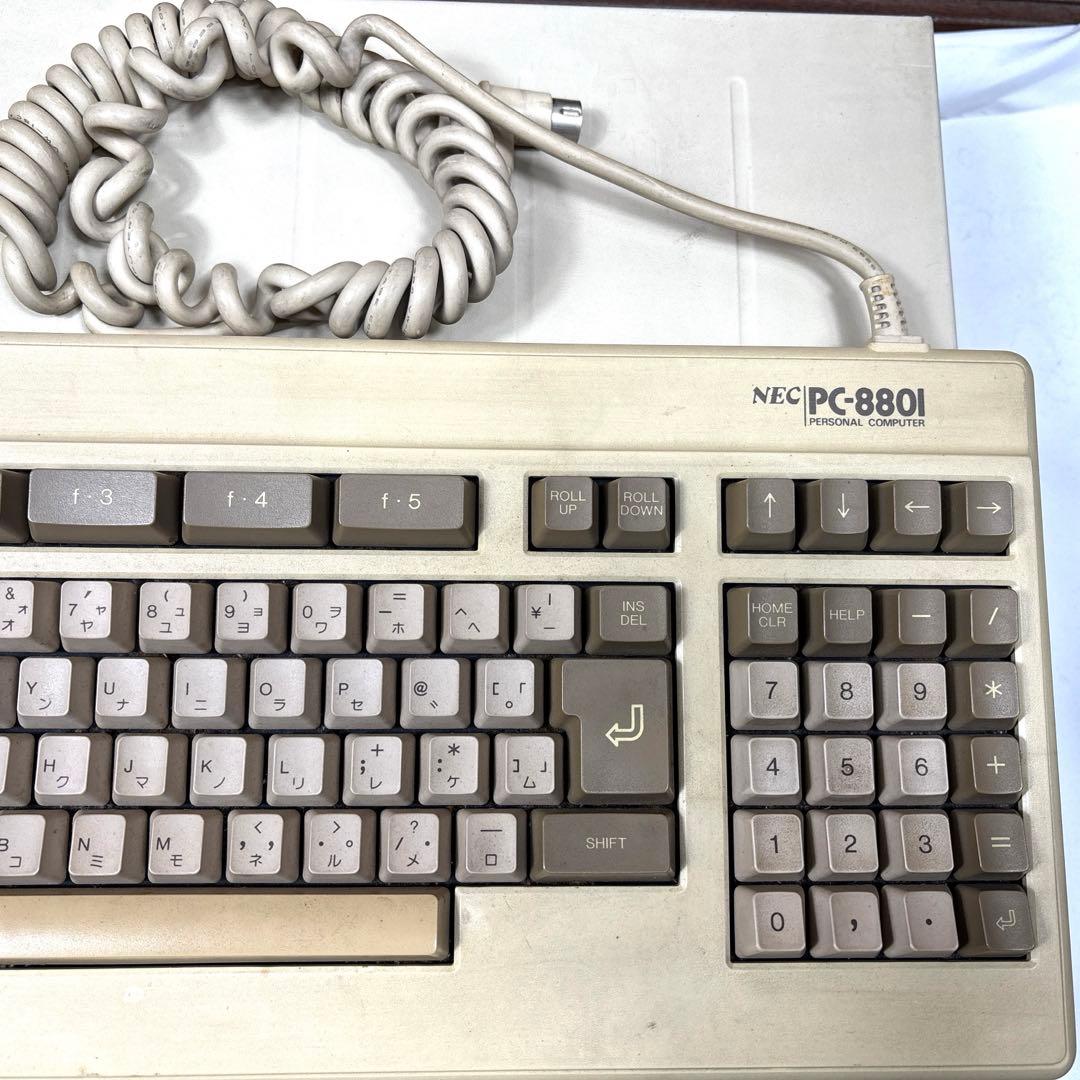 通電のみ確認　NEC PC-8801 mkⅡ FR 本体　キーボード