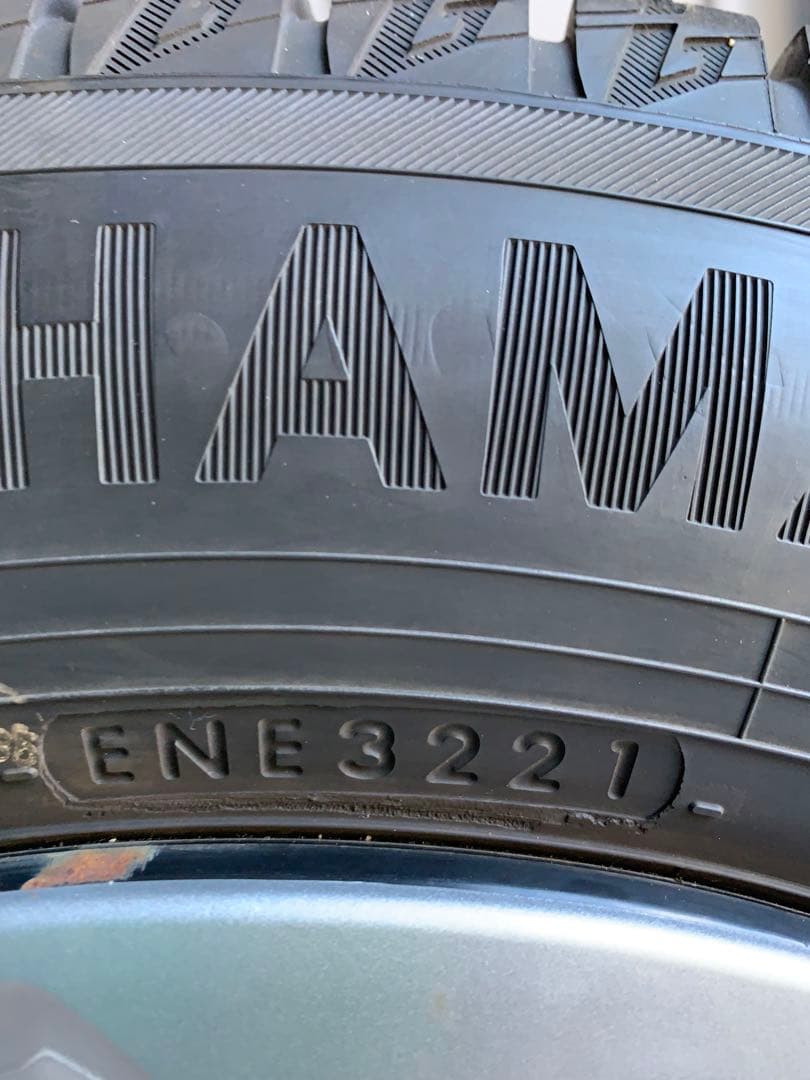 トヨタヤリス用　スタッドレス＆スチールホイール(新品ホイールキャップ付)