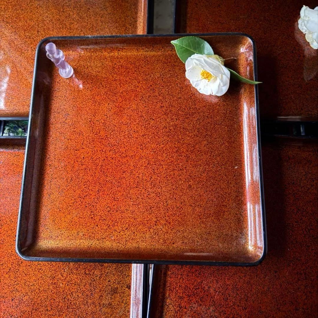 2158様感謝‼️蔵出しJAPAN GOZEN天然木　梨地最高級布着砂子御膳 5客