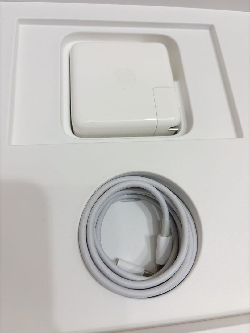 MacBook Pro 2020 13インチ 32GB 2TB