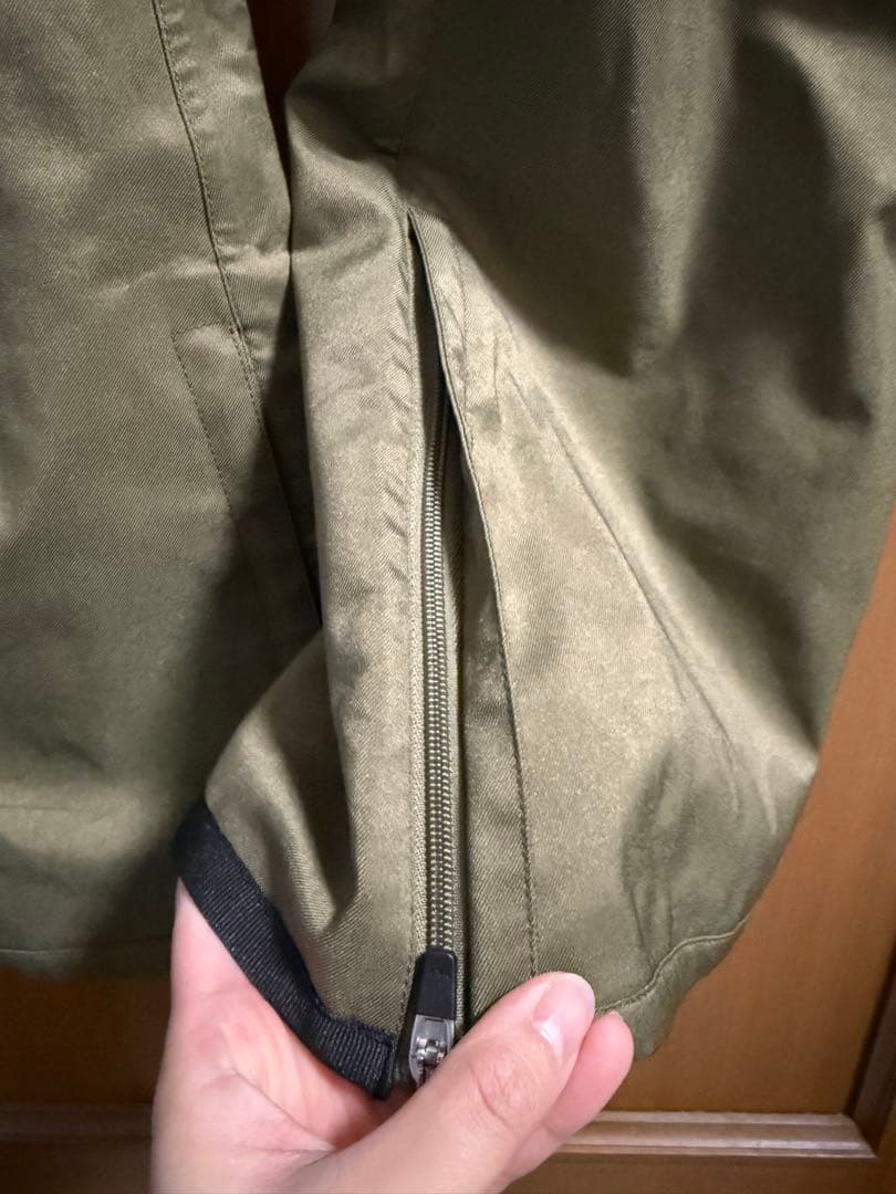 スノーボードビブパンツ