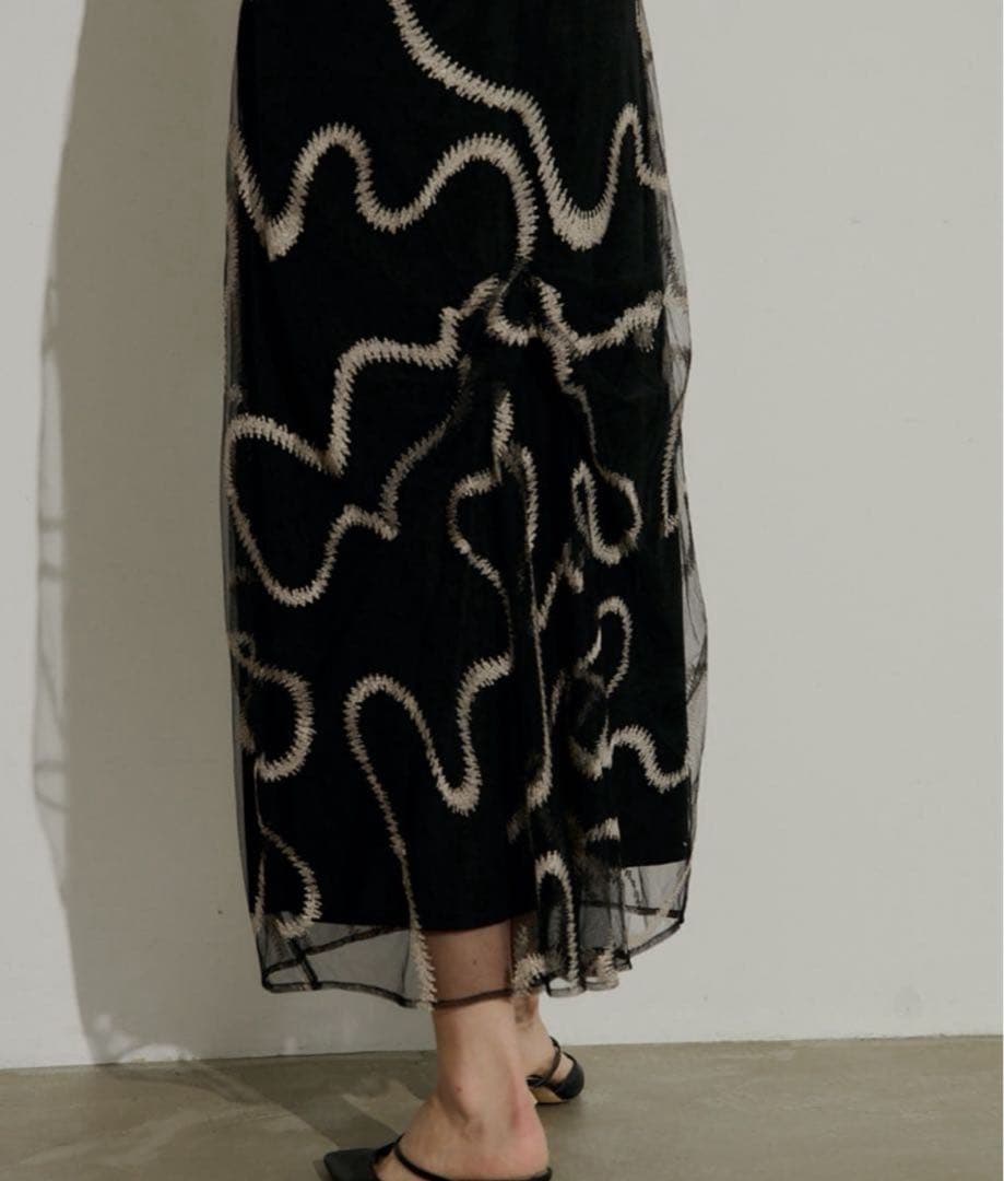 ワンピース LE'RURE/ Grafitti back drape cami dress