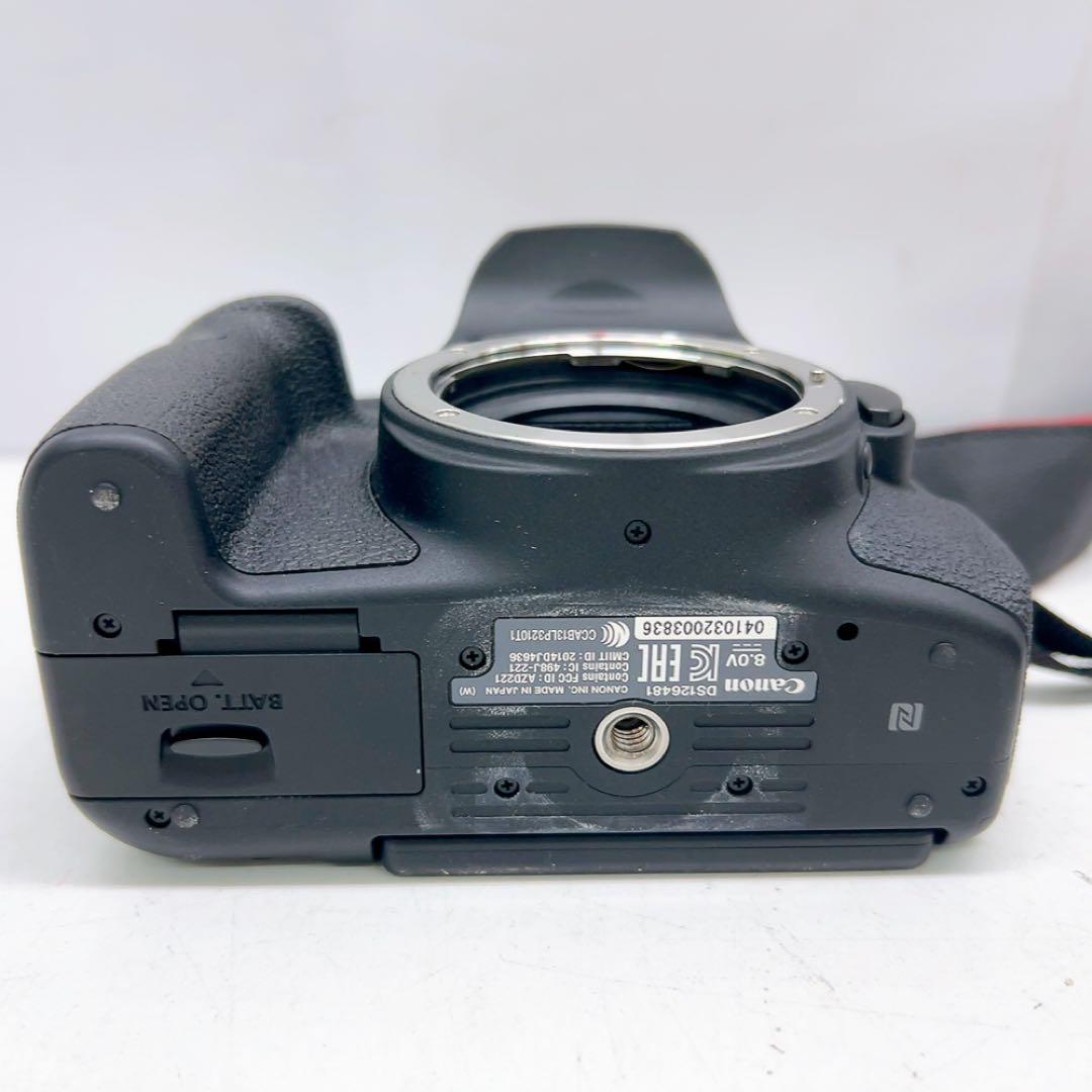 12ABM035 Canon デジタル一眼レフカメラ EOS 8000D