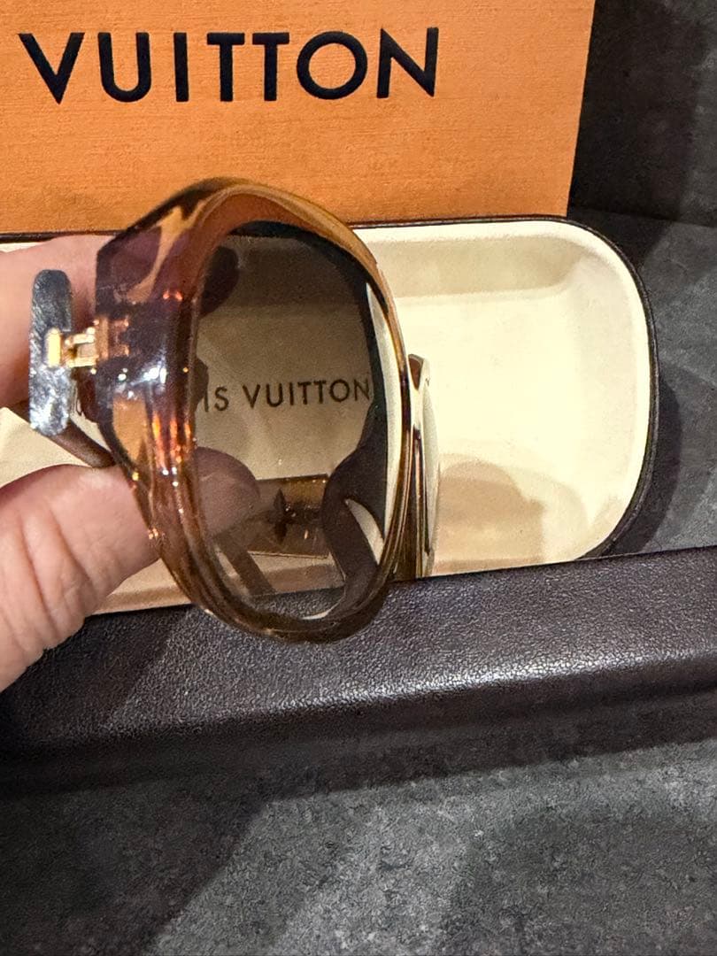 Louis Vuitton ブラウン サングラス ケース付き 正品保証