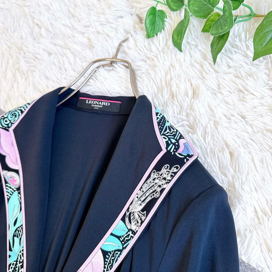 レオナール カンカン素材　テーラードジャケット　羽織り　フラワー　黒