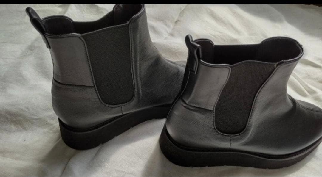 OUR 雨の日も寒い日も履けるショートブーツ　M