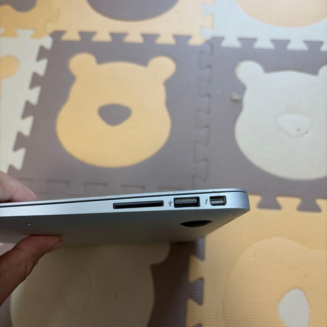 2014年Macbook air 13インチi5.8GB.SSD512GB