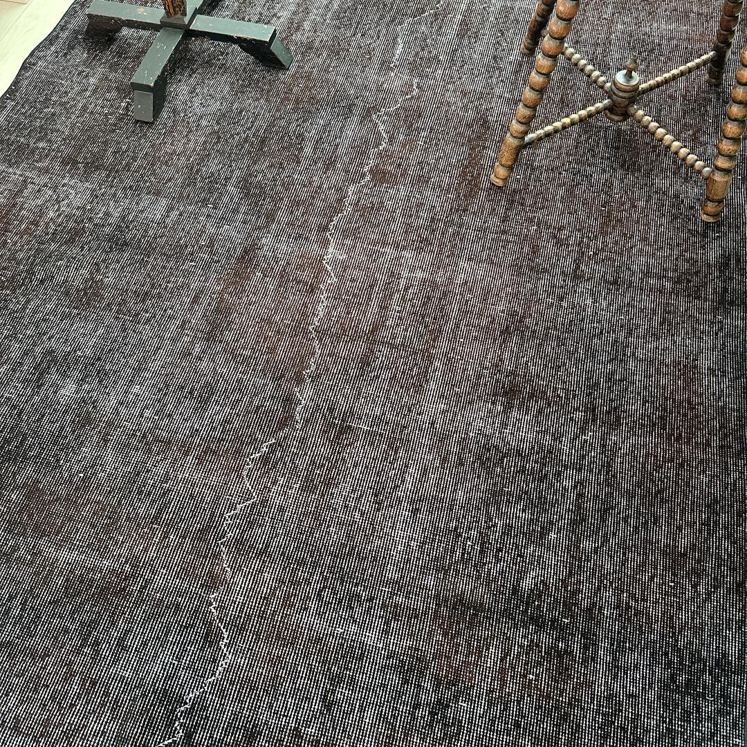 トルコ ヴィンテージラグ989 超大判 レア ダークブラウン オーバーダイラグ