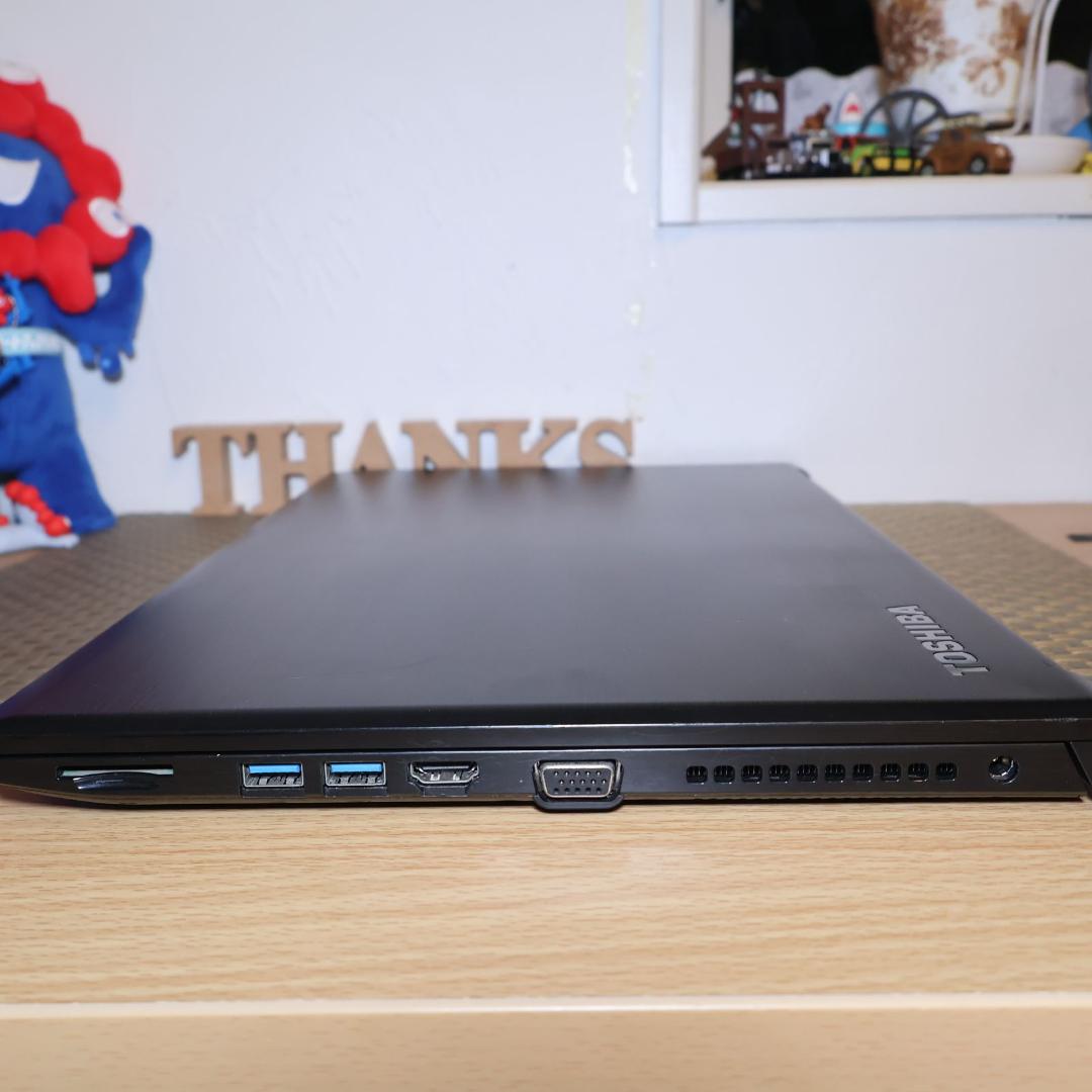 特価品！Win11公式対応8世代i7/メ8G/高速SSD/DVD/無線/カメラ