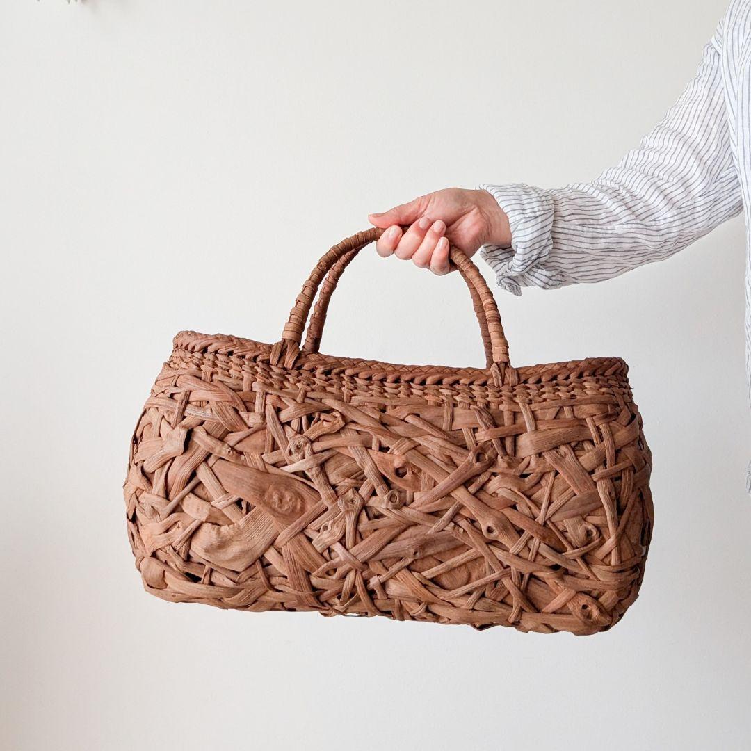 く*ん様 【USED】大きな山葡萄かごバッグ