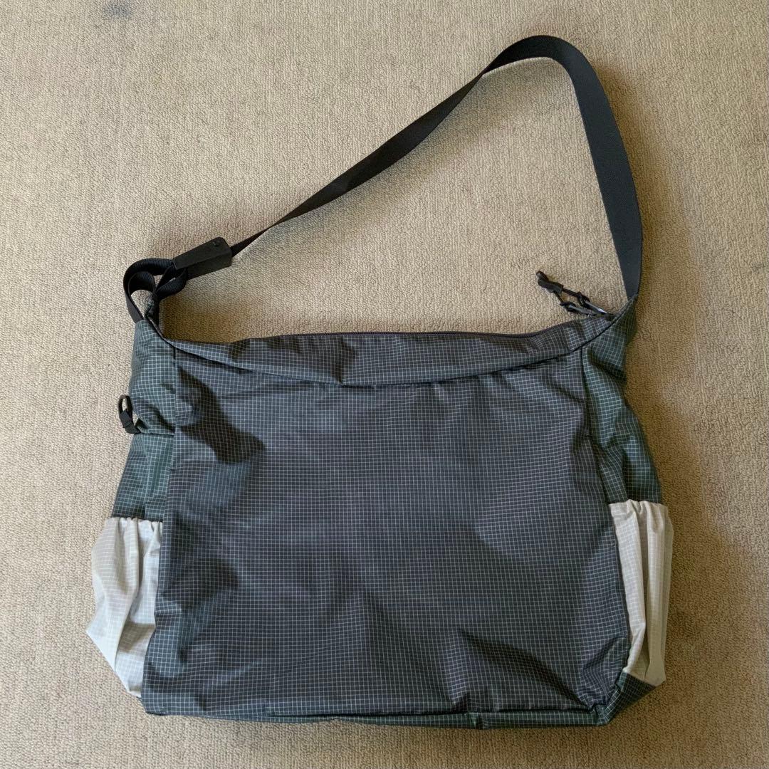 【What’s up?】NYLON SHOULDER BAG Multigray