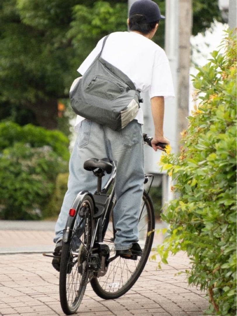 【What’s up?】NYLON SHOULDER BAG Multigray