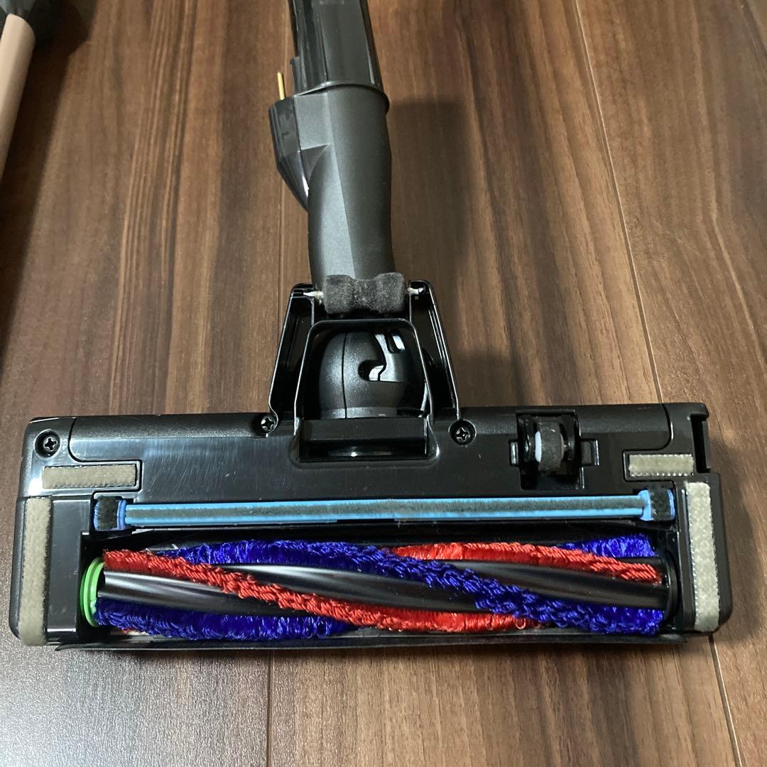 HITACHI コードレスクリーナー 掃除機　PV-BHL4000J