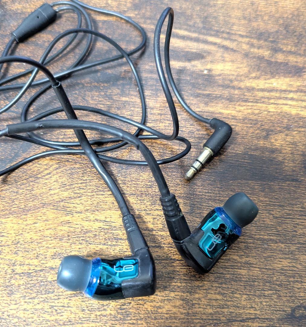 Ultimate Ears TripleFi 10 Pro 中古品