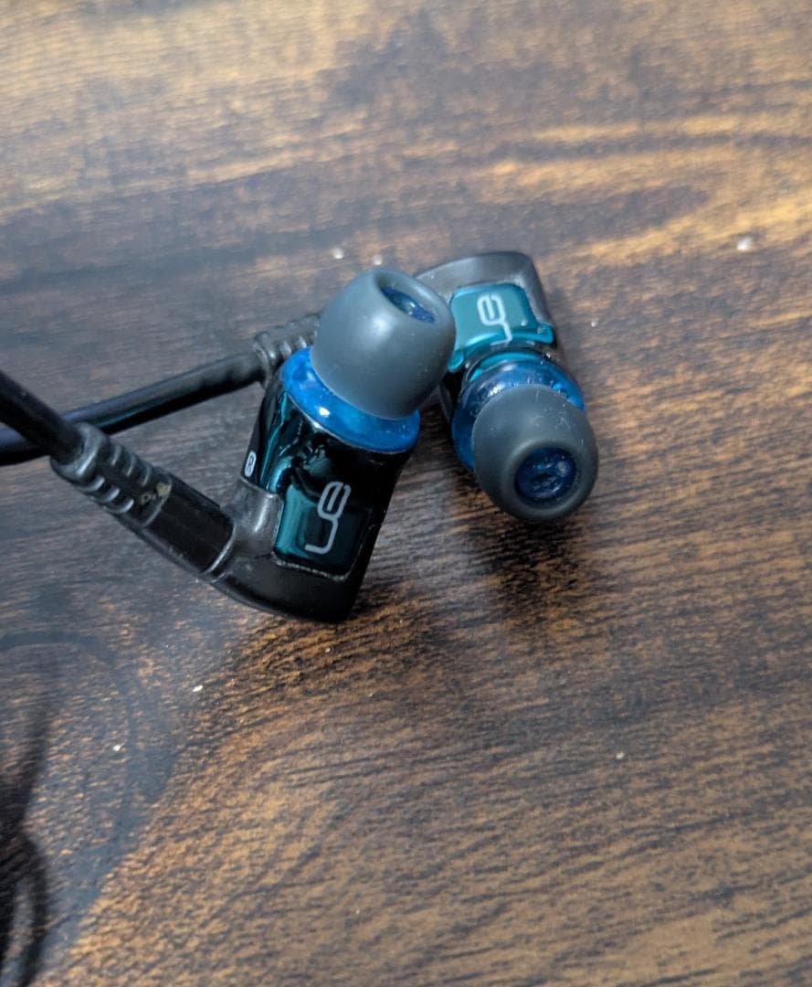 Ultimate Ears TripleFi 10 Pro 中古品