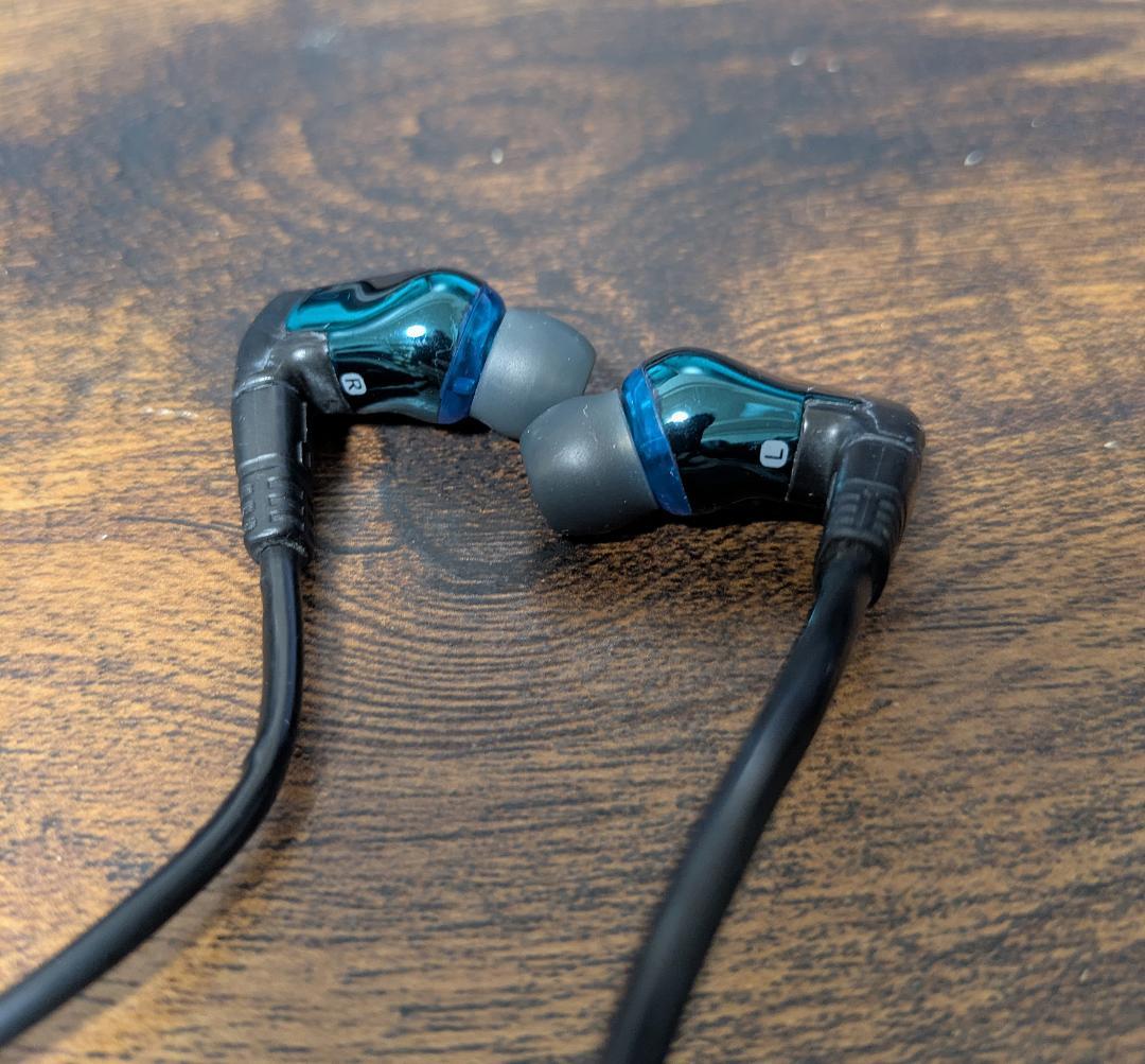 Ultimate Ears TripleFi 10 Pro 中古品