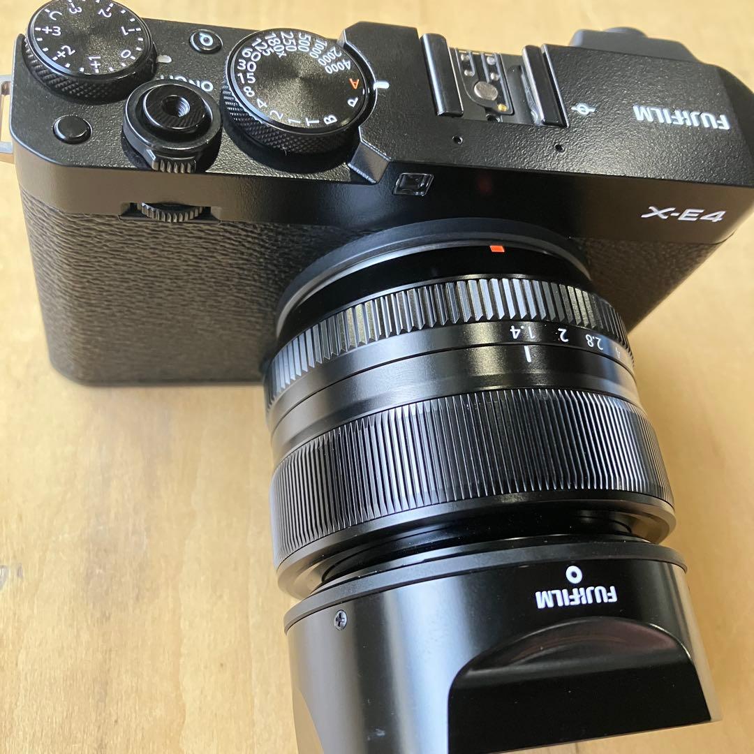 今週末まで FUJIFILM X-E4 ブラック & XF35mm F1.4