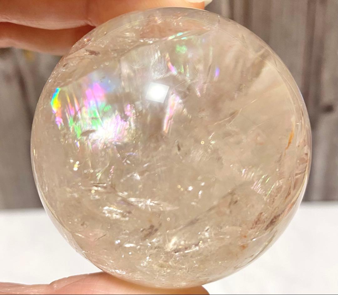 ピンククォーツ（ピンクアゼツライト）スフィア 台座付き