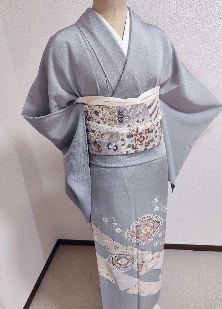 ❰6378❱ フルセット　色留袖 華文 金駒刺繍 一つ紋　袋帯　帯締　正絹　着物