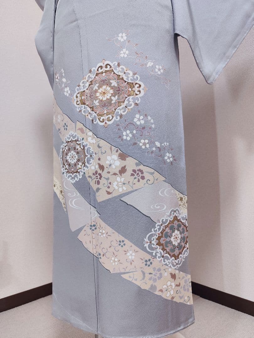 ❰6378❱ フルセット　色留袖 華文 金駒刺繍 一つ紋　袋帯　帯締　正絹　着物