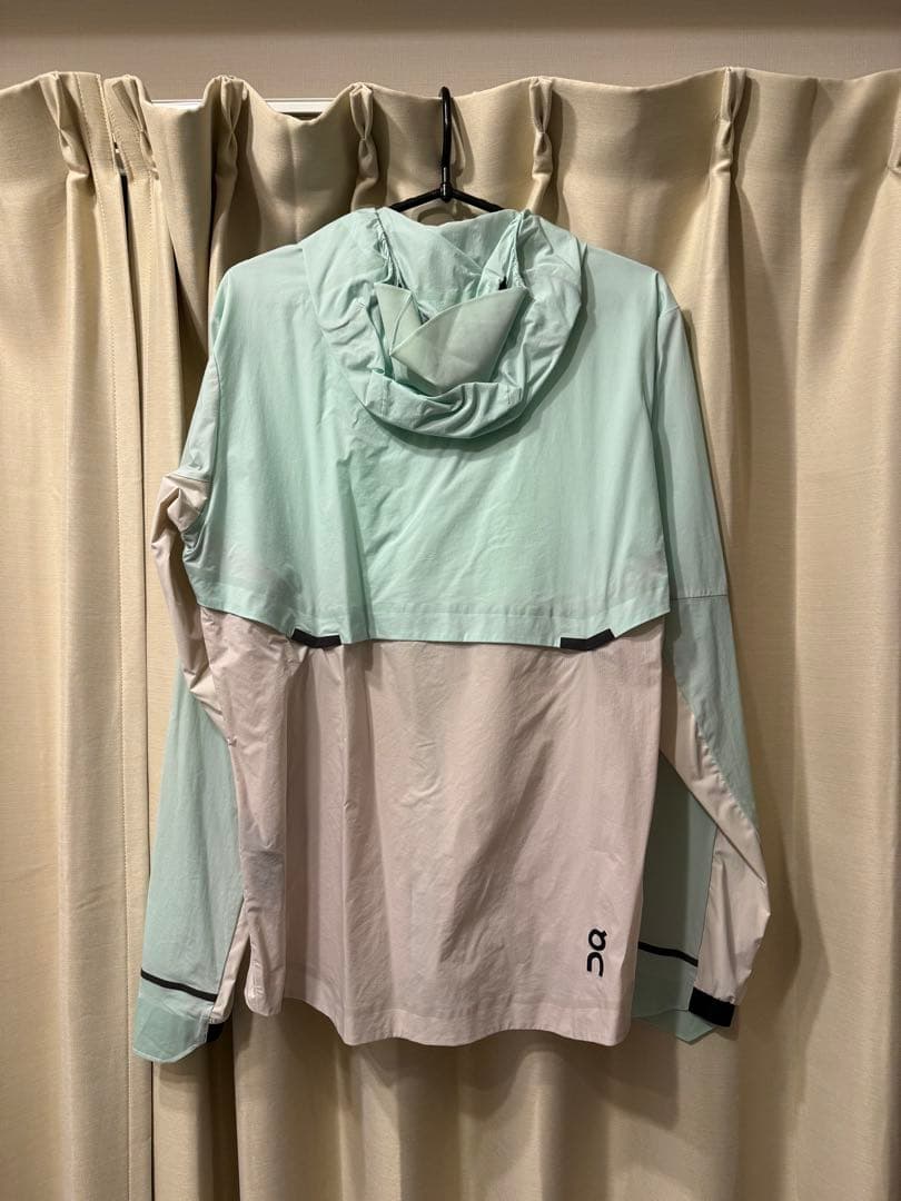On ランニング Weather Jacket / Weather Pants