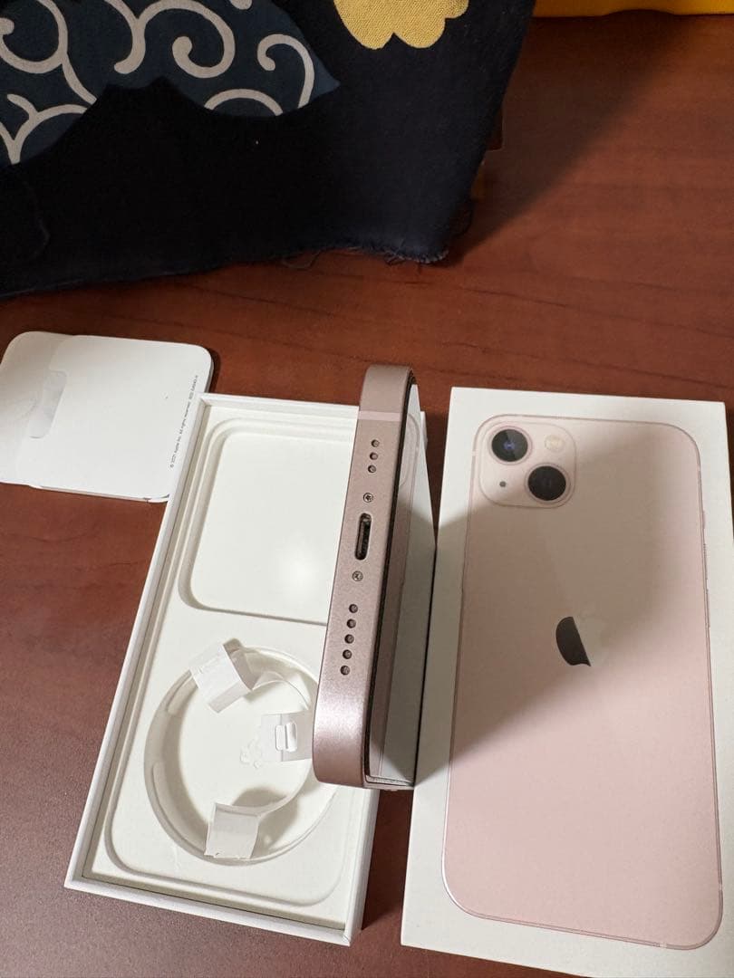 【専用】iPhone 13 ピンク 256GB SIMフリー