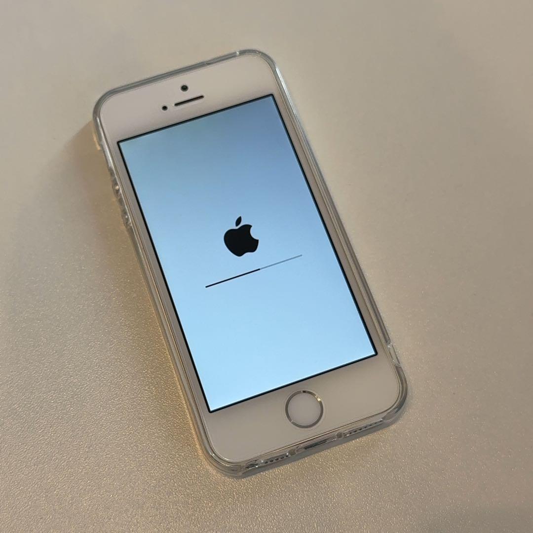 極美品　iPhone5s シルバー　32GB 本体