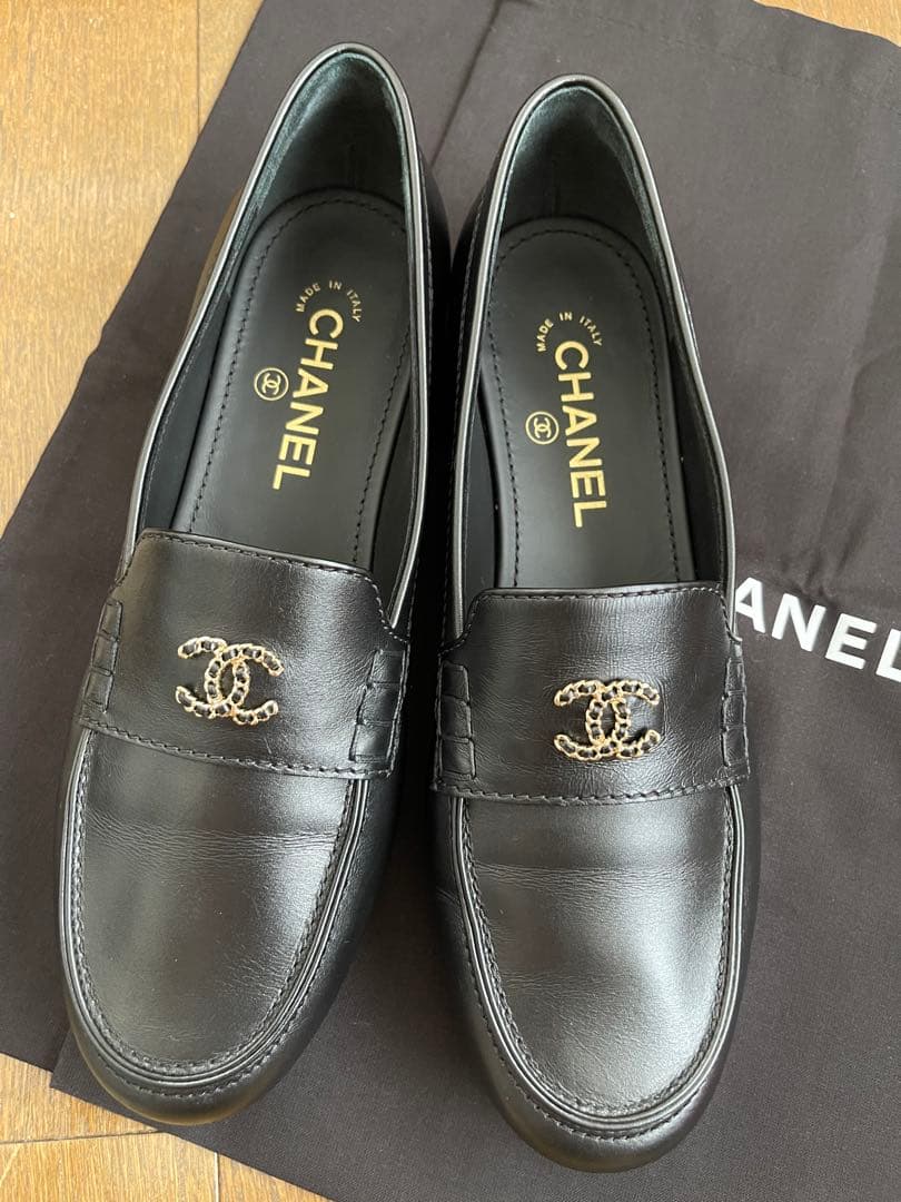 CHANEL ブラックローファー チェーン　39