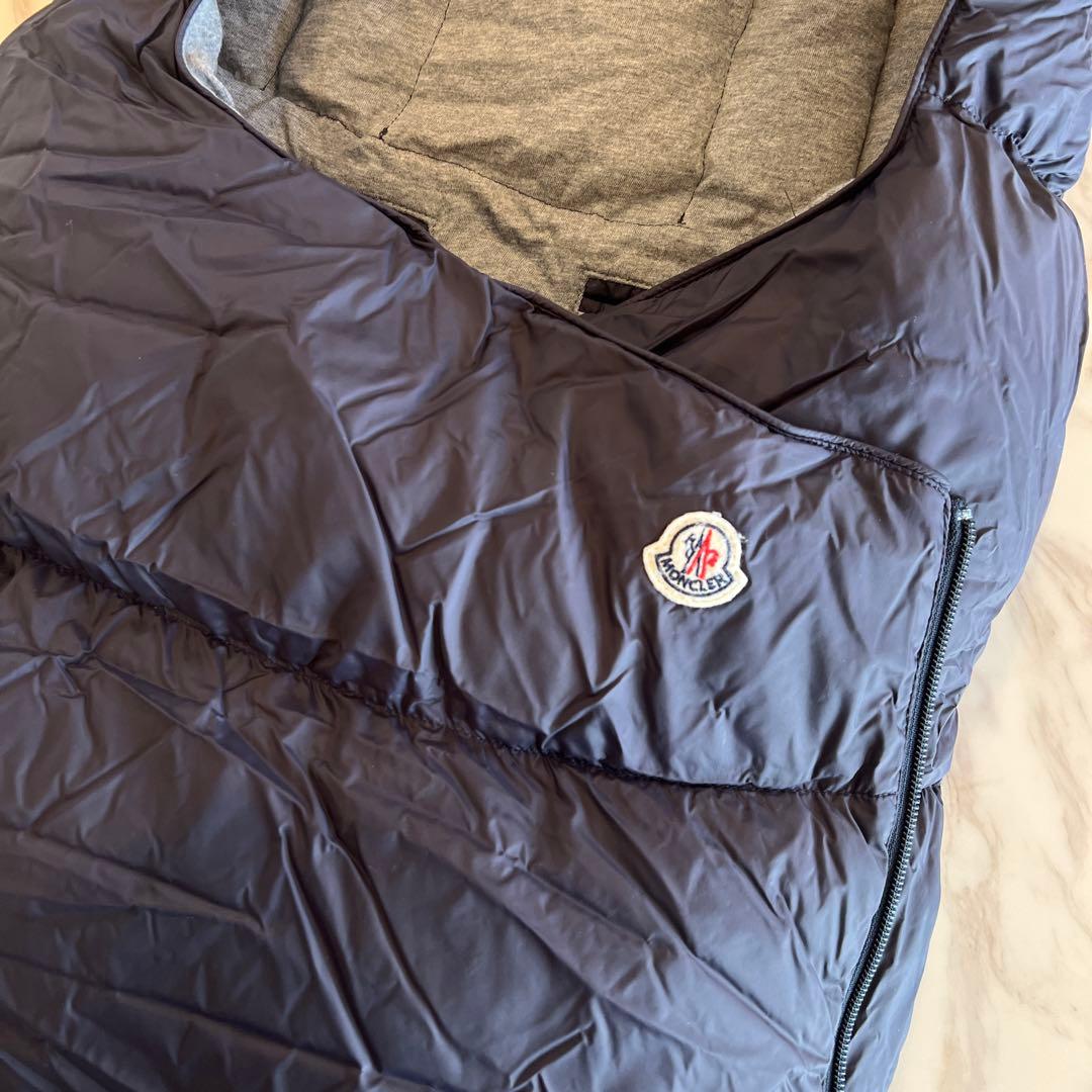 モンクレールダウン　ネイビー　フード付きネイビーおくるみ・ブランケット