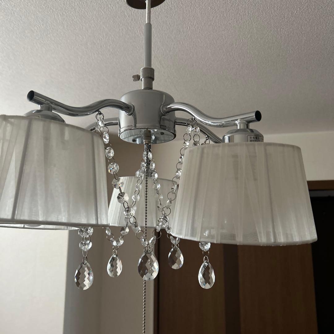 エレガント ホワイトシェード シャンデリア