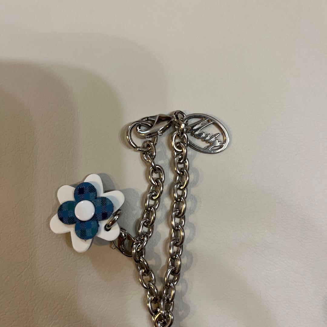 ファミリア marty チャーム