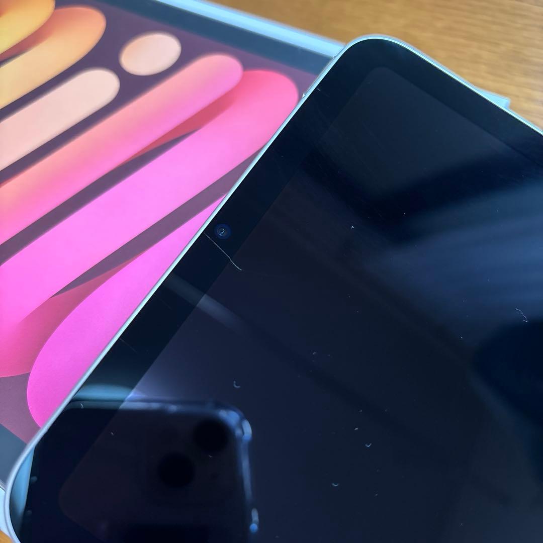 iPad mini A17 pro 第7世代とSmart folioのセット