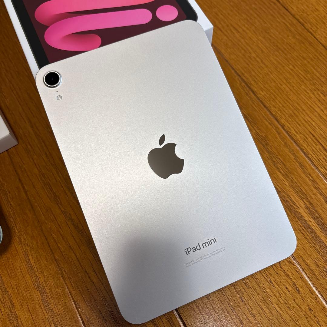 iPad mini A17 pro 第7世代とSmart folioのセット