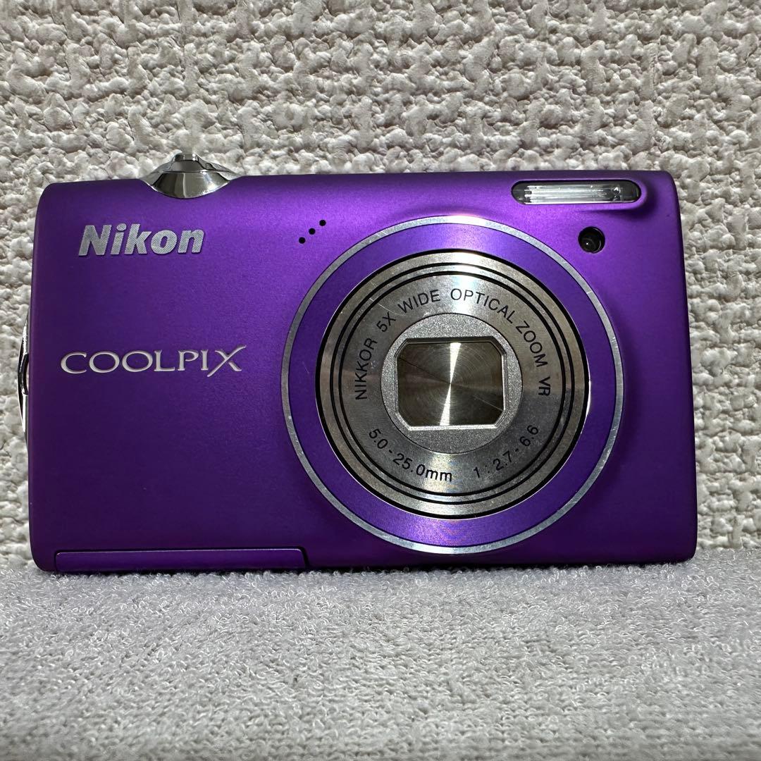 美品✨バッテリー充電器 COOLPIX S5100 コンデジ　デジカメ　パープル