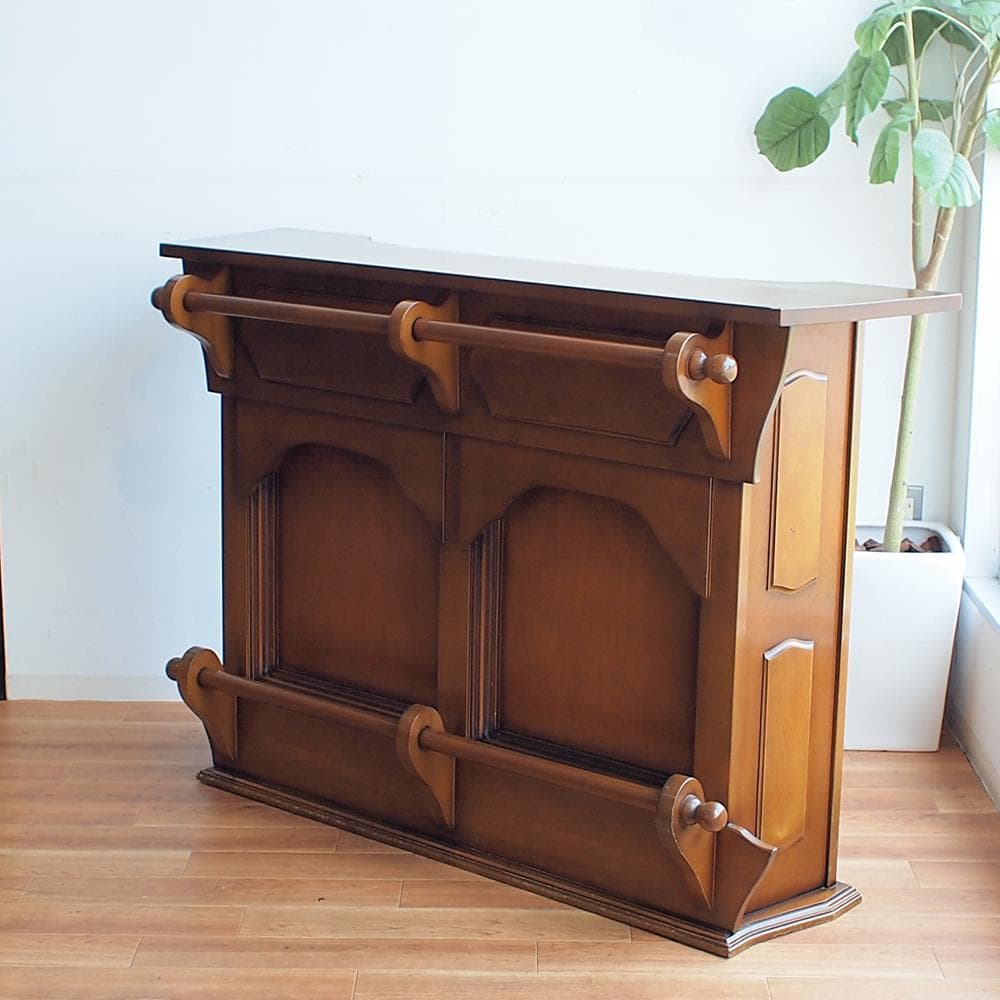 クラシカル バーカウンター アンティーク調 幅147cm 高さ102cm