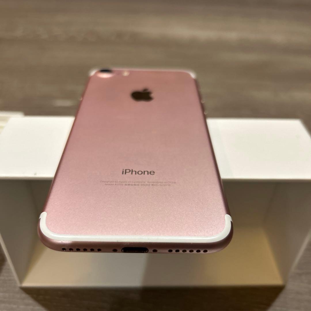 iPhone7 128GB SIMフリー　未使用のオリジナルイヤホン付